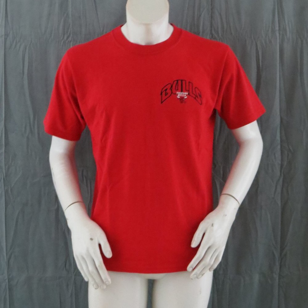 Chicago Bulls Shirt (VTG) - Stitched in Logo by the Game - Men's Medium